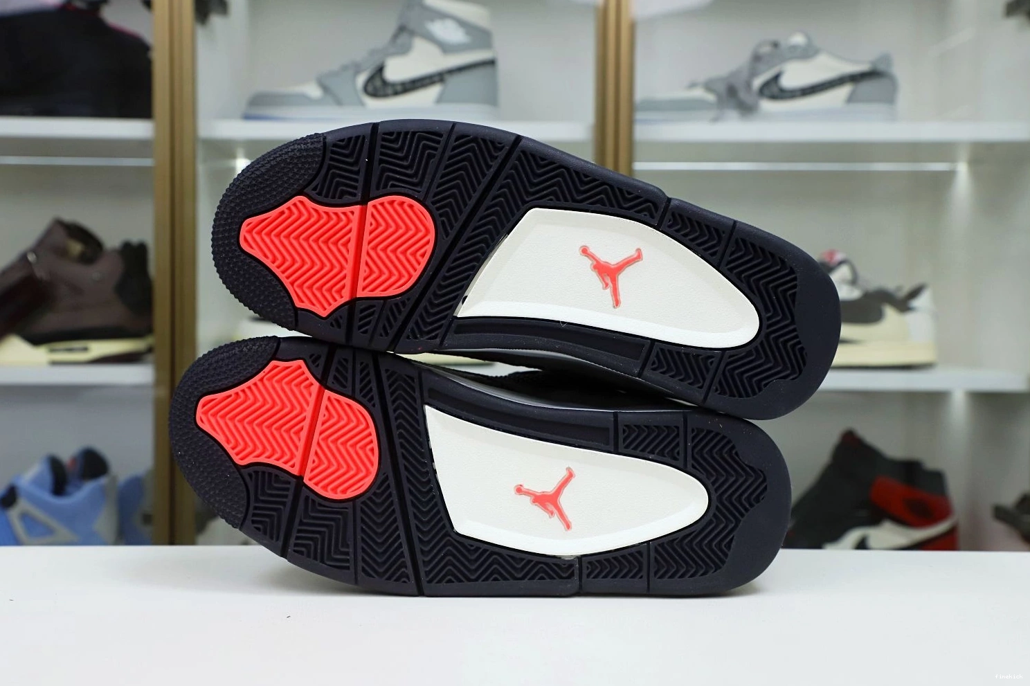 JORDAN HAZE' 'TAUPE AIR RETRO 4 0215